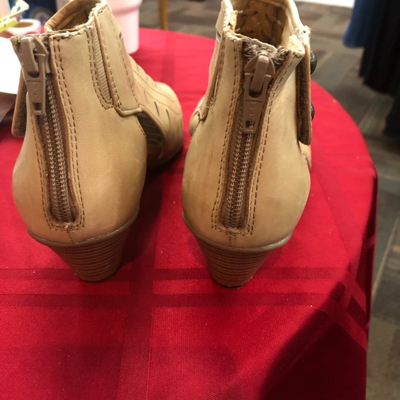 Earth Beige Cutout Ankle Booties - Picture 5 of 11